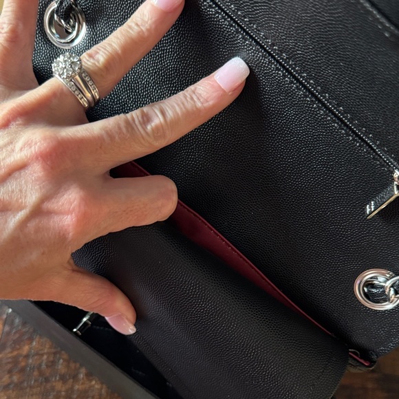 CHANEL Black Quilted Flap Shoulder Bag with Silver Hardware - Picture 5 of 8